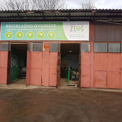 Otvoreno reciklažno dvorište za električni otpad na Otoci